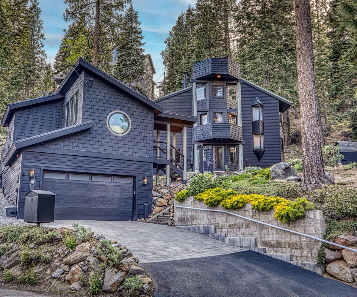 Ward & Young Residence